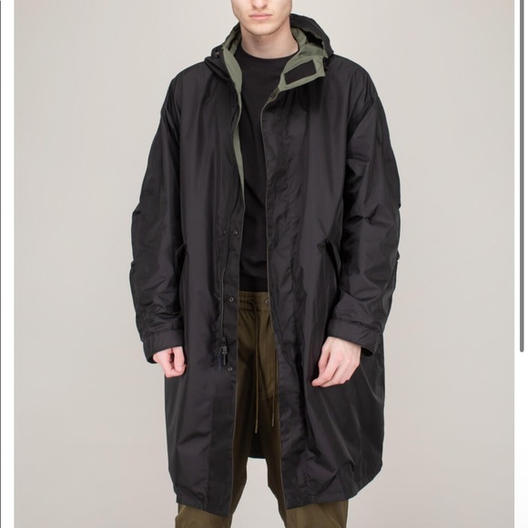 MONCLER
Reversible Green & Black Coffre Coat - Picture 4 of 6